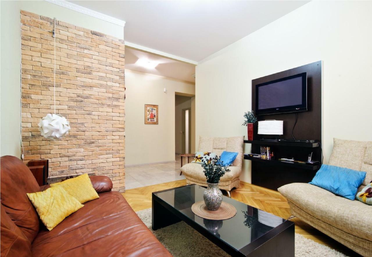 Vip-Kvartira By On The Academy Of Sciences Apartment Minsk Luaran gambar